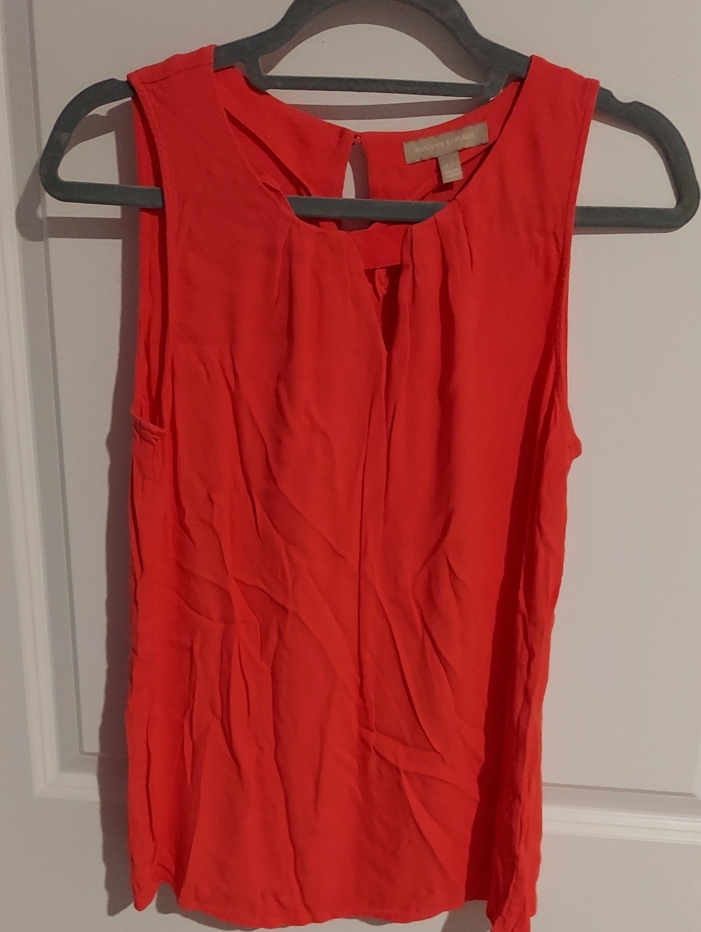 Banana Republic Coral-Red Sleeveless Satin-Look Camisole
